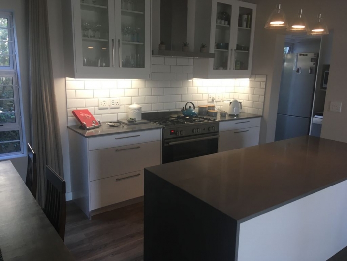 449ad0b3-4087-4727-a5c1-87ce6cdf7702 Kitchen Centre Island