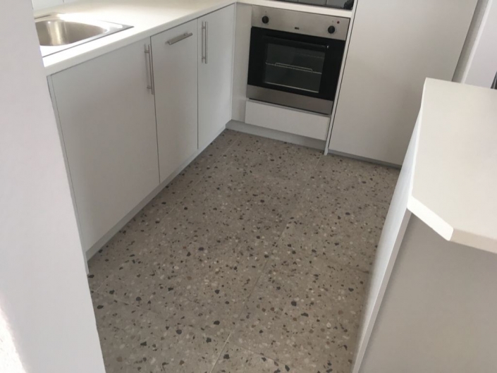be10dfea-bccc-4a01-a4e1-a31b493cf8b4 Kitchen floor